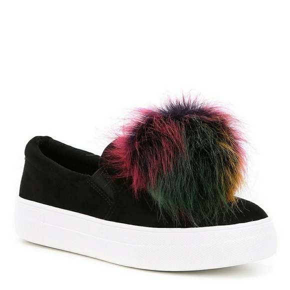 Steve Madden Shoes - 🎈HP🎈Steve Madden Pom Pom Slip-On Sneakers